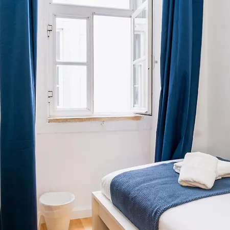 Bica Palace Гостевой дом Лиссабон